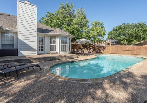 1100 Prospect Dr, Lewisville TX  75028-2548 exterior