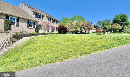 239 Hawkes Ct, Hockessin DE  19707-1351 exterior