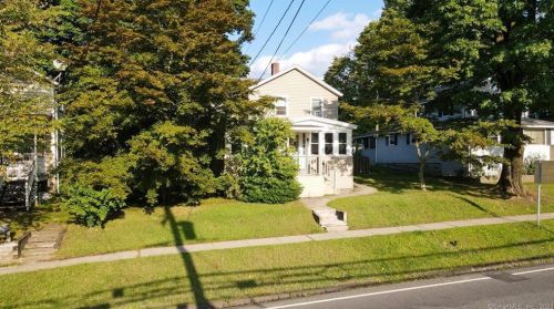 60 Grassy Plain St, Bethel, CT 06801-2004