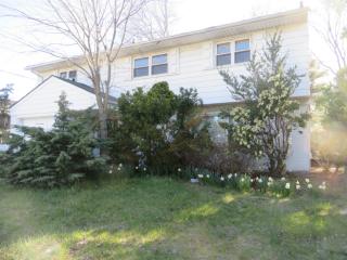 116 Central Park Rd, Hicksville NY  11803-2004 exterior