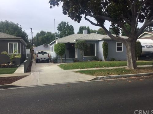 5134 Ashworth St, Lakewood CA  90712-1280 exterior