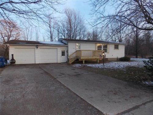 6938 Pratt Rd, Williamson, NY 14589-9796