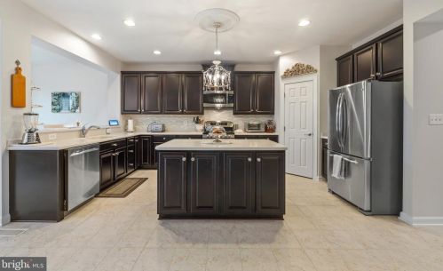 4318 Wisley Turn, Woodbridge VA  22192-7822 exterior