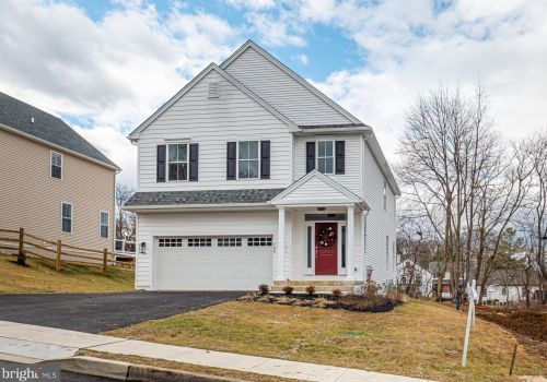 706 Hornblende Ave, Kennett Sq PA  19348-3614 exterior