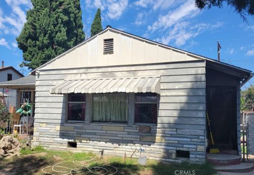 2631 Tyler St, Long Beach, CA 90810-1336