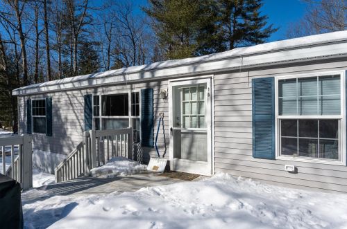 16 Saddle Back Cir, Ellsworth NH  03223-4748 exterior