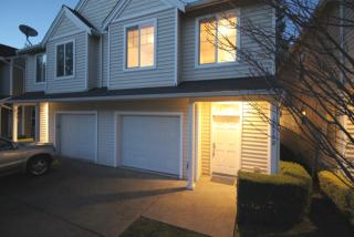 18392 Trolley Ln, Portland OR  97267-6636 exterior