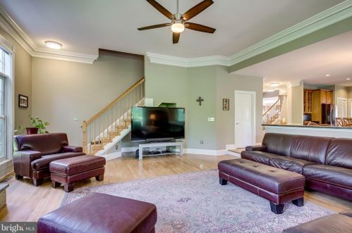 12664 Crabtree Falls Dr, Bristow VA  20136-2161 exterior