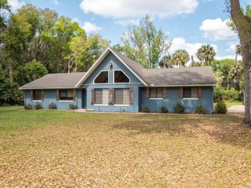 102 Tuscawilla Rd, San Mateo, FL 32187-2103