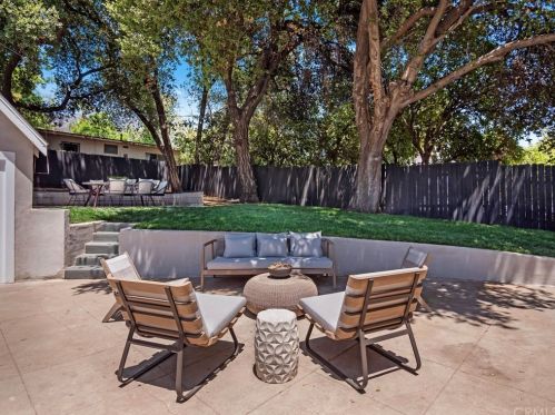493 Altadena Dr, Altadena CA  91001-2243 exterior