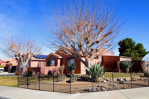 13095 Wrangler Ln, Victorville, CA 92392-6346