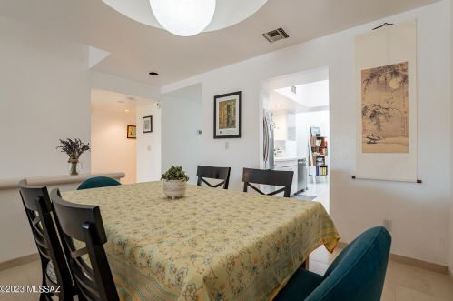 5221 1st Ave, Tucson AZ  85718-4701 exterior