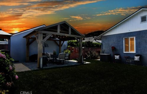 3138 Greenbrier Rd, Long Beach, CA 90808-3436