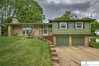 4022 Parkview Dr, Omaha, NE 68134-3810