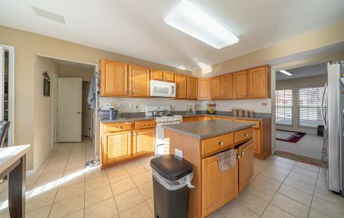 502 Farview Ct, Newport, KY 41076-8705