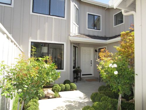 932 Duffin Dr, Hollister, CA 95023-6608