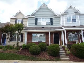 4624 Cross Ridge Ln, Greensboro, NC 27410-9732