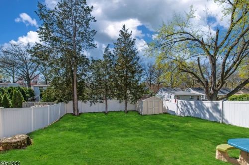 146 Sadler Rd, Bloomfield NJ  07003-5321 exterior
