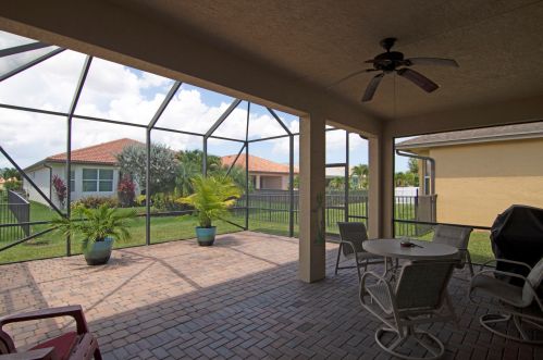 11964 Crestwood Cir, Port Saint Lucie FL  34987-2738 exterior