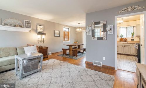 1611 Buttonwood Rd, Flourtown, PA 19031-2202