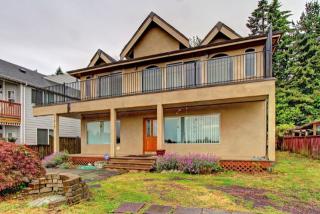 11019 6 Ave, Seattle WA  98146-1523 exterior