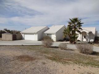 27526 Travertine St, Barstow, CA 92311-6117