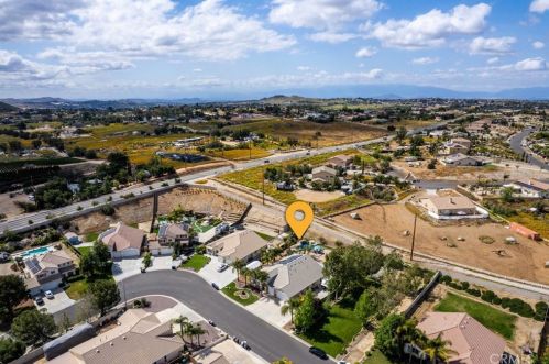 19074 Eldorado Rd, Perris CA  92570-6588 exterior