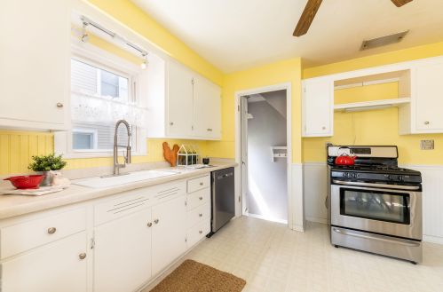 3508 100, Milwaukee WI 53222-2428 exterior