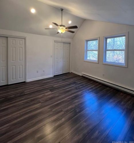 144 Kara Dr, Waterbury CT  06704-1571 exterior