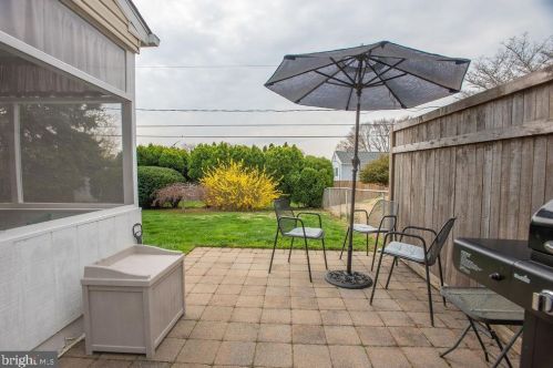 2511 Dean Dr, Wilmington DE  19808-3313 exterior