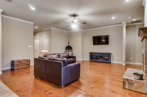 116 Venado Ct, Azle TX  76020-3643 exterior