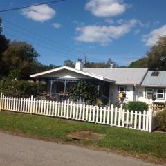 619 35th St, Bradenton, FL 34205-2419
