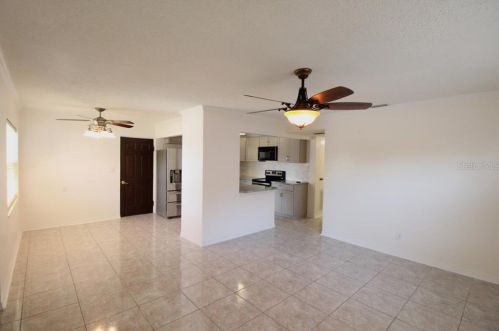 6551 82nd Ave, Pinellas Park FL  33781-1225 exterior