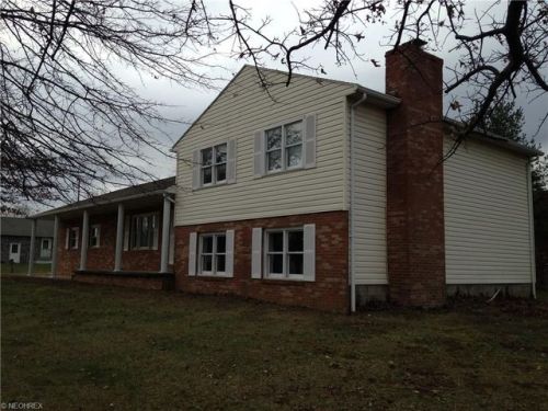 301 Flintwood Dr, Marietta, OH 45750-9247