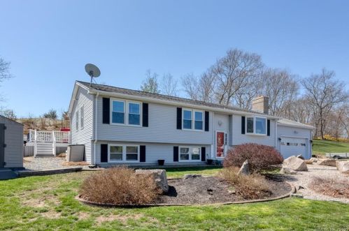 26 Kingfisher Way, Waterford, CT 06385-2117