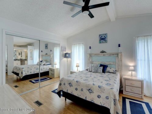 803 Vireo Dr, Sebastian FL  32976-7351 exterior