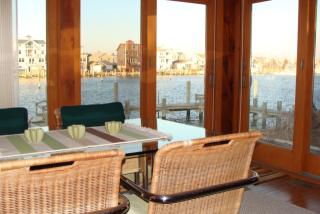 39 Atlantic Ave, Groton CT  06340-8802 exterior