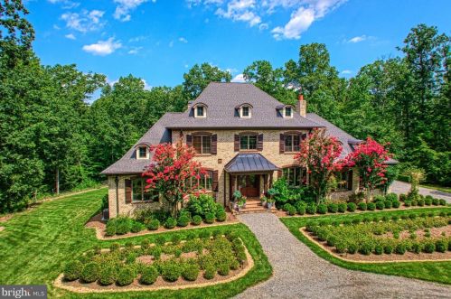 40046 Mount Gilead Rd, Leesburg, VA 20175-6712
