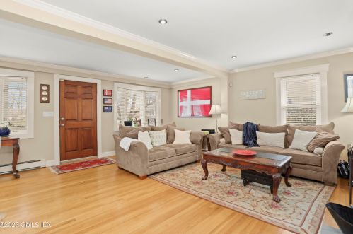 20 Gilford St, Stamford, CT 06907-1722