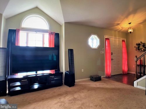 381 Lake St, Ephrata PA  17522-2456 exterior