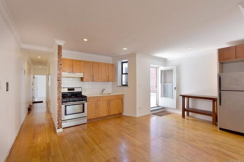 319 105th St, New York, NY 10025-3402