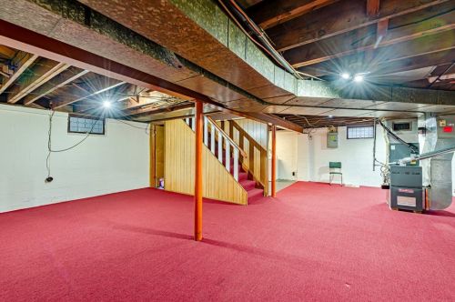 212 Paul Dr, New Kensington PA  15068-2907 exterior