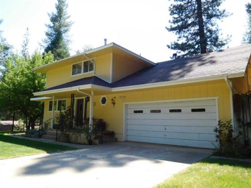 1704 Pinebrook Way, Almanor, CA 95947-9728