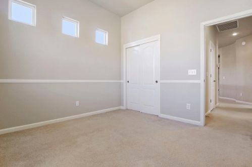 2044 Sugarbowl Way, Lodi CA  95242-4752 exterior