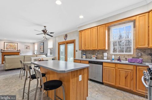 117 Liberty Ct, Swedesboro NJ  08085-4255 exterior