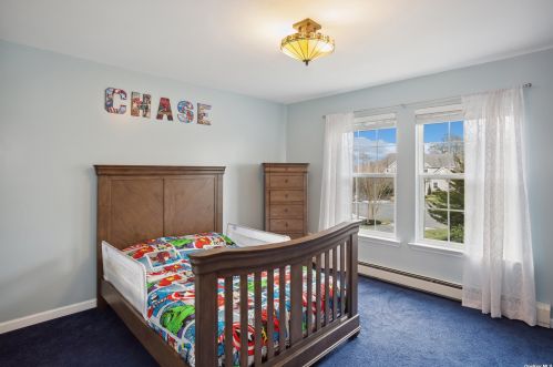 8 Raffaella Dr, Eastport NY  11941-1446 exterior