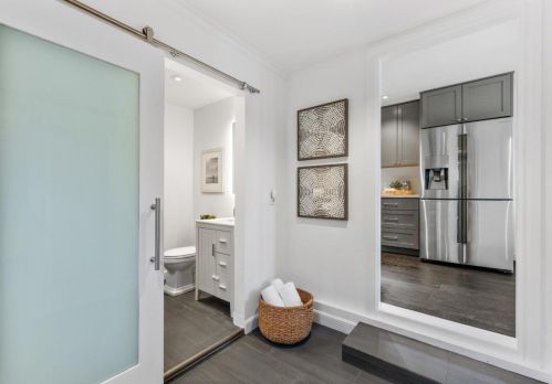 825 3rd Ave, San Bruno CA  94066-3211 exterior