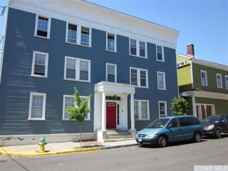 11 2nd St, Hudson NY  12534-2160 exterior