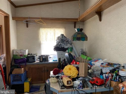 1002 Redwood Dr, Breinigsville PA  18031-1627 exterior