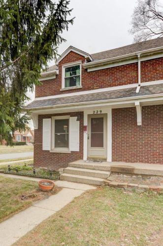229 Hollywood Ave, Hammond, IN 46321-1019